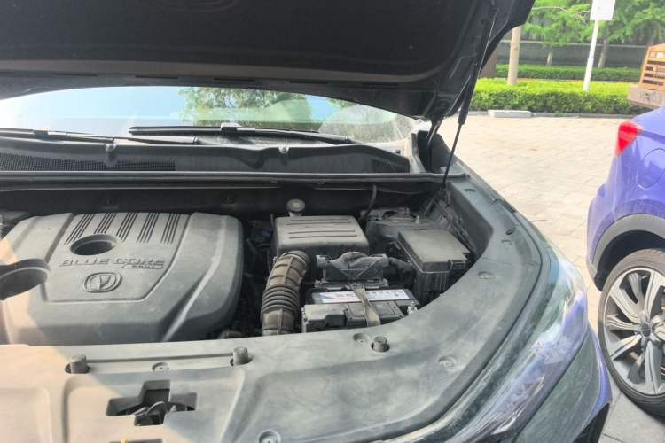Used CHANGAN CS75 PLUS 2020 1.5T Automatic Prestige Edition Engine Bay Left