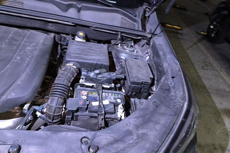 Used CHANGAN CS75 PLUS 2020 1.5T Automatic Prestige Edition Engine Bay Left