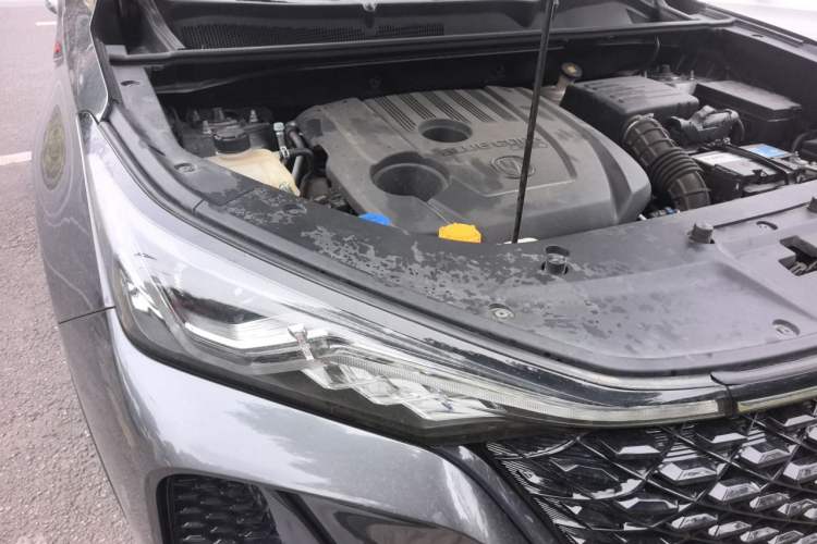 Used CHANGAN CS75 PLUS 2020 1.5T Automatic Luxury Version Engine Bay Right