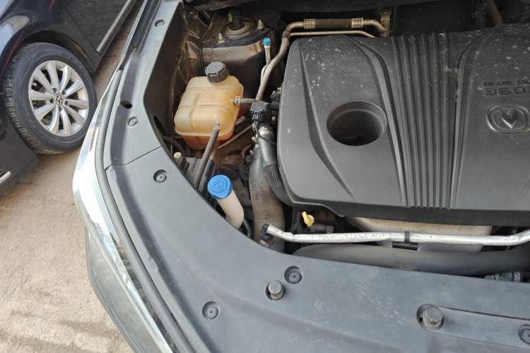 Used CHANGAN CS75 PLUS 2020 2.0T Automatic Flagship Edition Engine Bay Right