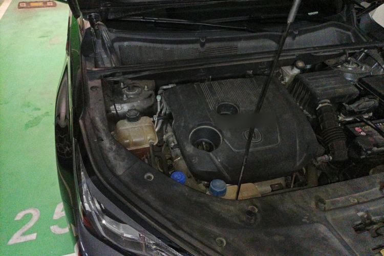 Used CHANGAN CS75 PLUS 2020 1.5T Automatic Luxury Version Engine Bay Right
