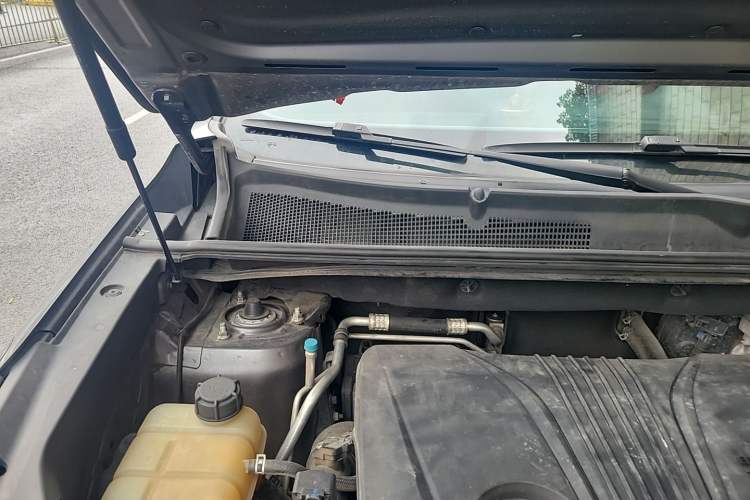 Used CHANGAN CS75 PLUS 2020 2.0T Automatic Flagship Edition Engine Bay Right