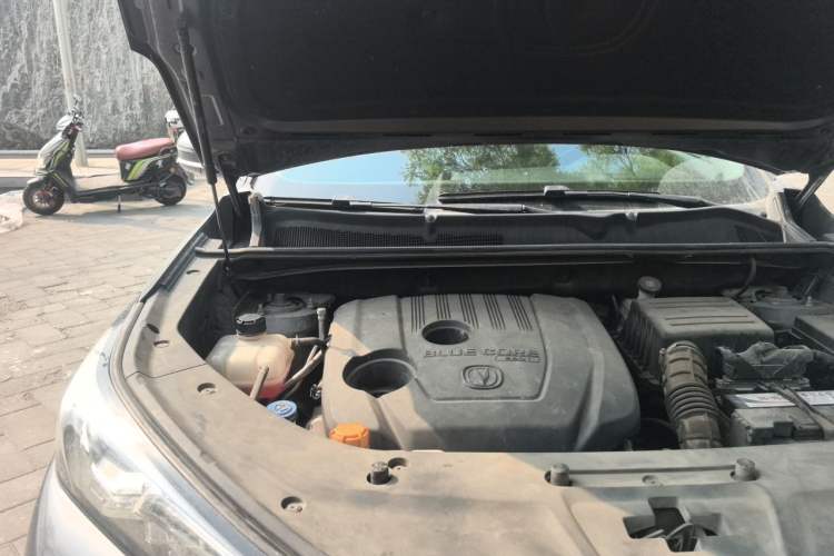 Used CHANGAN CS75 PLUS 2020 1.5T Automatic Prestige Edition Engine Bay Right