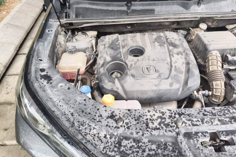 Used CHANGAN CS75 PLUS 2020 1.5T Automatic Prestige Edition Engine Bay Right