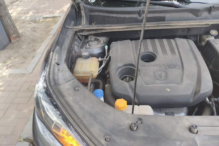 Used CHANGAN CS75 PLUS 2020 1.5T Automatic Luxury Version Engine Bay Right