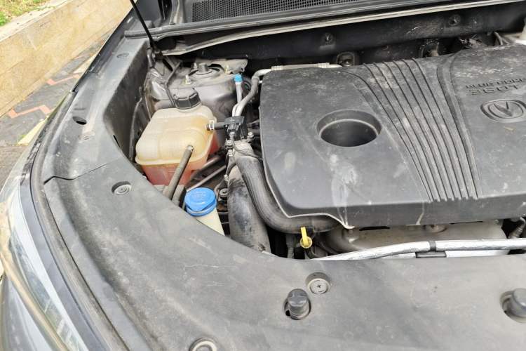 Used CHANGAN CS75 PLUS 2020 2.0T Automatic Flagship Edition Engine Bay Right