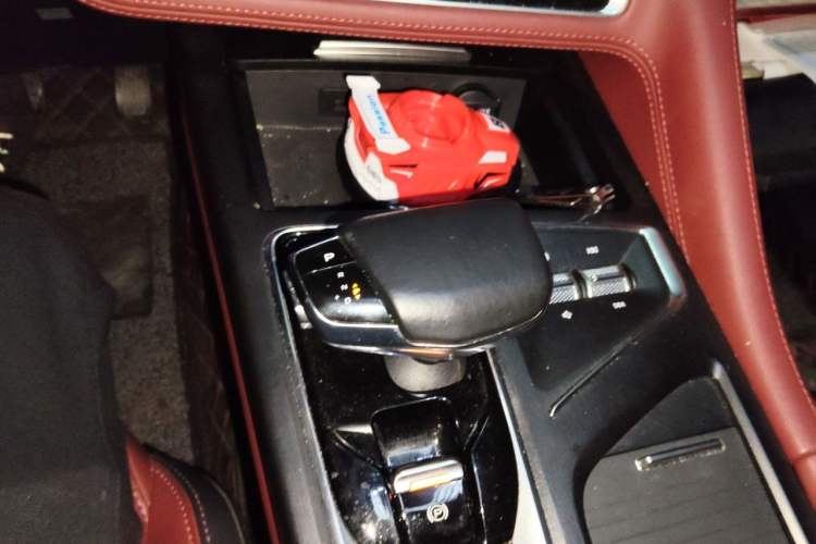 Used CHANGAN CS75 PLUS 2020 2.0T Automatic Pilot Version Gear Lever