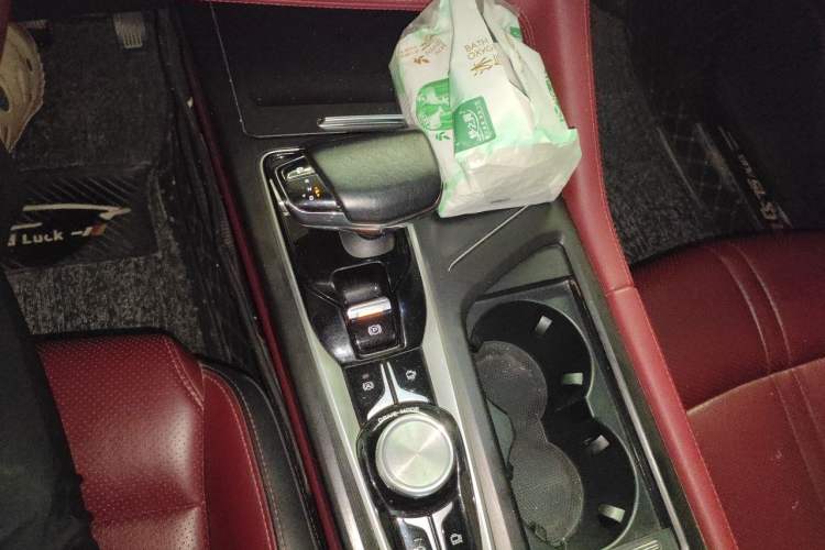 Used CHANGAN CS75 PLUS 2020 2.0T Automatic Flagship Edition Gear Lever
