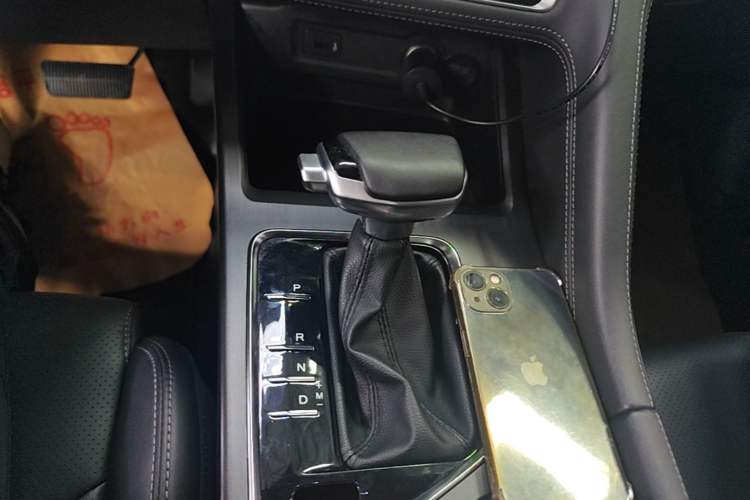 Used CHANGAN CS75 PLUS 2020 1.5T Automatic Luxury Version Gear Lever