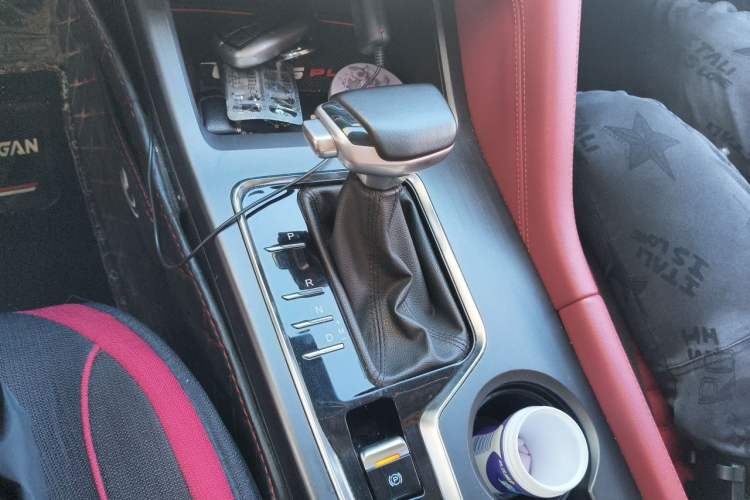 Used CHANGAN CS75 PLUS 2020 1.5T Automatic Luxury Version Gear Lever