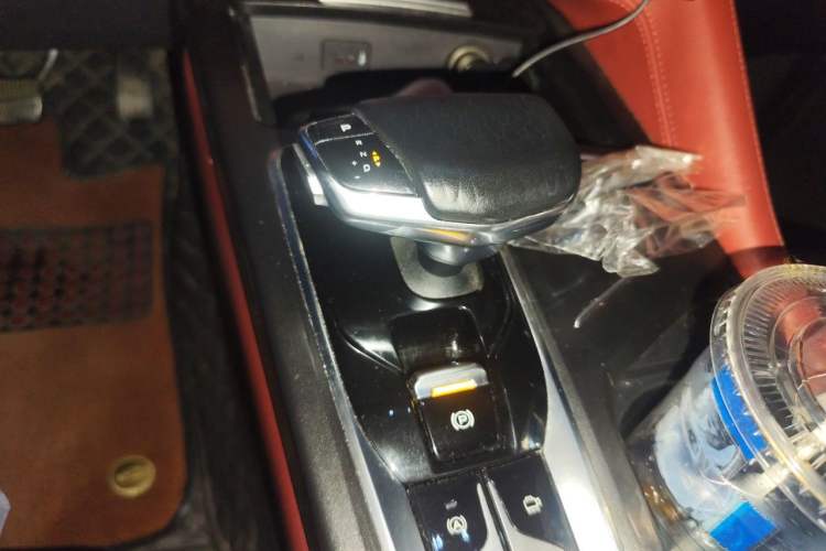 Used CHANGAN CS75 PLUS 2020 2.0T Automatic Pilot Version Gear Lever