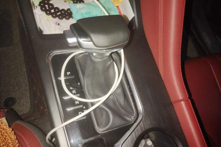 Used CHANGAN CS75 PLUS 2020 1.5T Automatic Luxury Version Gear Lever
