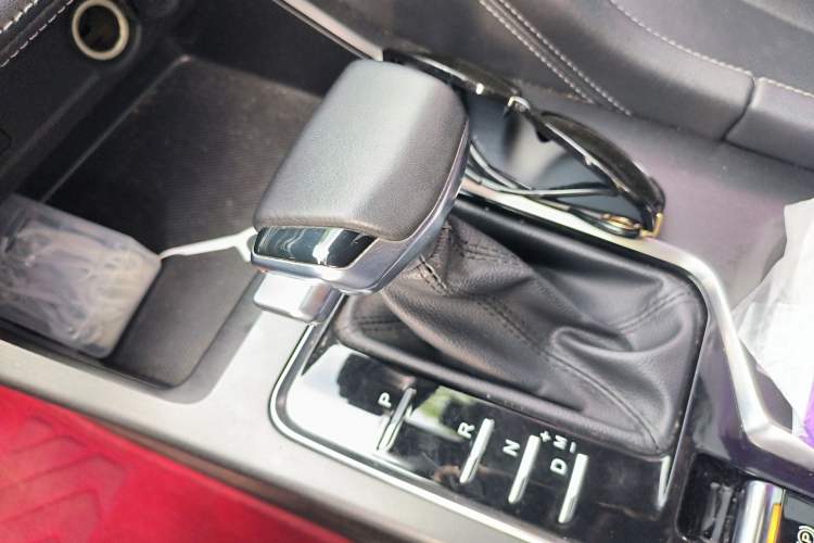 Used CHANGAN CS75 PLUS 2020 1.5T Automatic Luxury Version Gear Lever