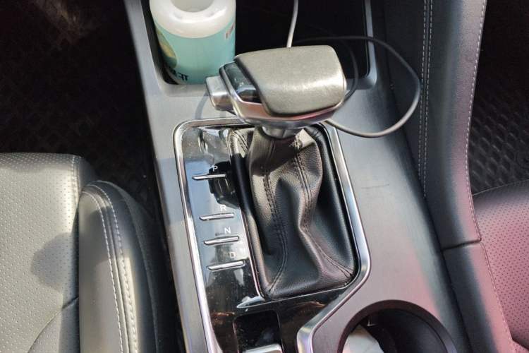Used CHANGAN CS75 PLUS 2020 1.5T Automatic Luxury Version Gear Lever