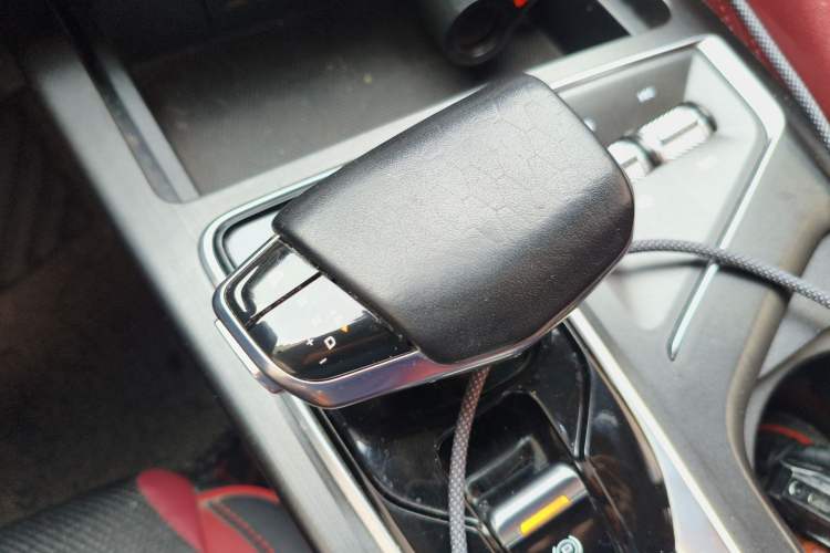 Used CHANGAN CS75 PLUS 2020 2.0T Automatic Pilot Version Gear Lever