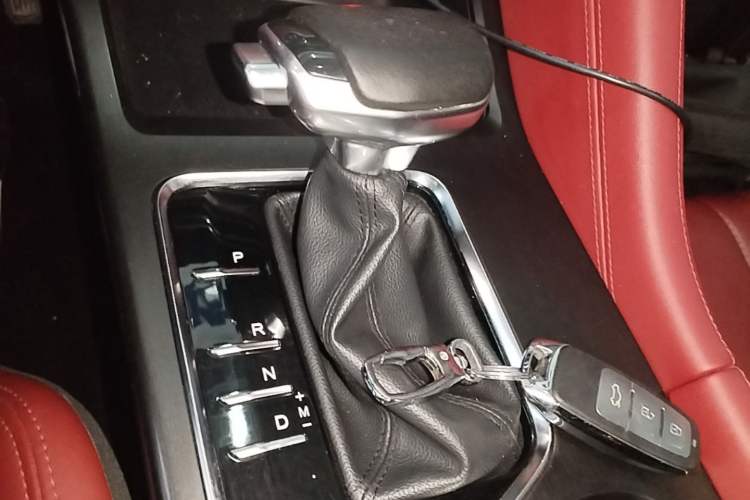 Used CHANGAN CS75 PLUS 2020 1.5T Automatic Luxury Version Gear Lever