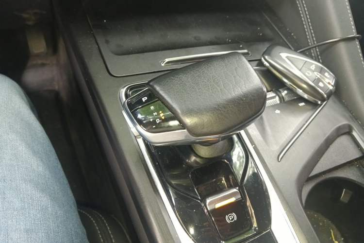 Used CHANGAN CS75 PLUS 2020 2.0T Automatic Pilot Version Gear Lever