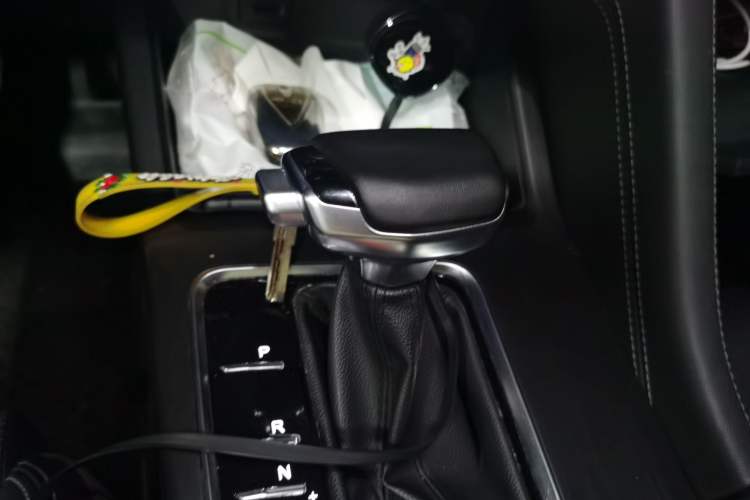Used CHANGAN CS75 PLUS 2020 1.5T Automatic Luxury Version Gear Lever