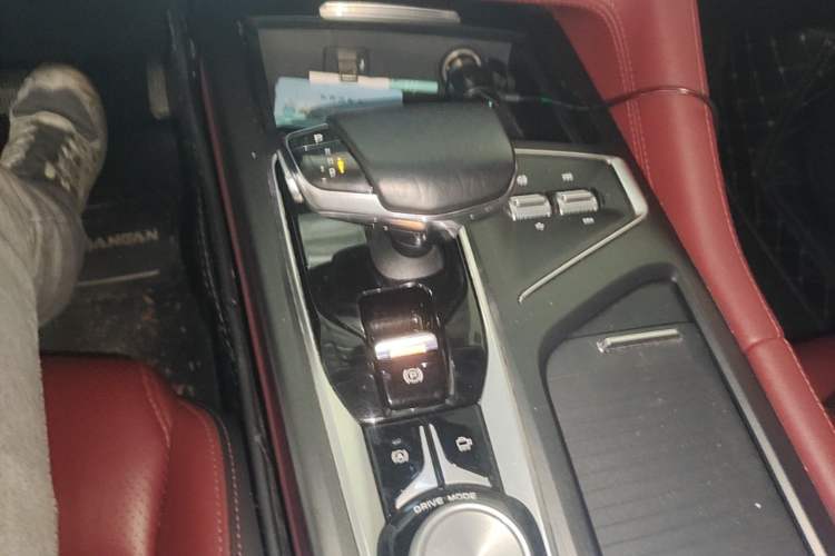 Used CHANGAN CS75 PLUS 2020 2.0T Automatic Pilot Version Gear Lever