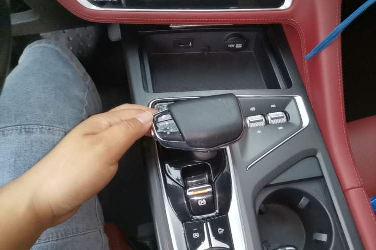 Used CHANGAN CS75 PLUS 2020 2.0T Automatic Pilot Version Gear Lever