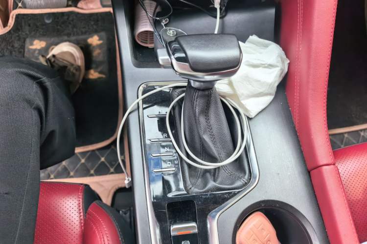 Used CHANGAN CS75 PLUS 2020 1.5T Automatic Luxury Version Gear Lever