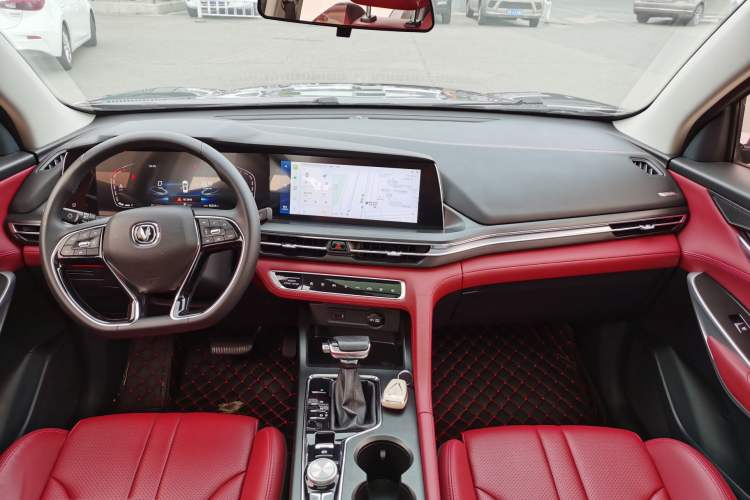 Used CHANGAN CS75 PLUS 2020 1.5T Automatic Luxury Version Interior 1