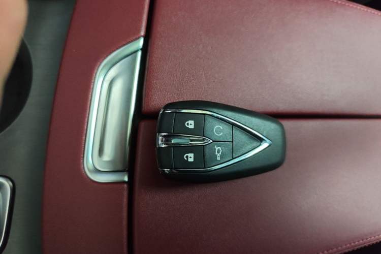 Used CHANGAN CS75 PLUS 2020 1.5T Automatic Luxury Version Interior 1