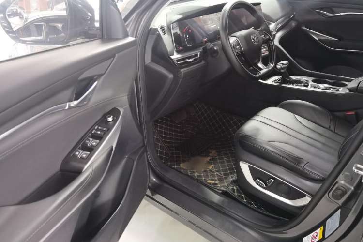 Used CHANGAN CS75 PLUS 2020 1.5T Automatic Luxury Version Interior 2