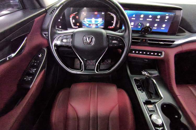 Used CHANGAN CS75 PLUS 2020 1.5T Automatic Luxury Version Interior 2