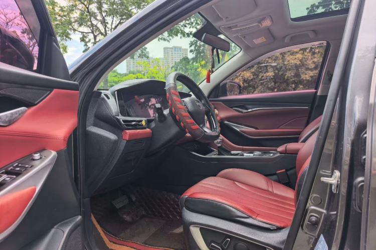 Used CHANGAN CS75 PLUS 2020 1.5T Automatic Luxury Version Interior 2