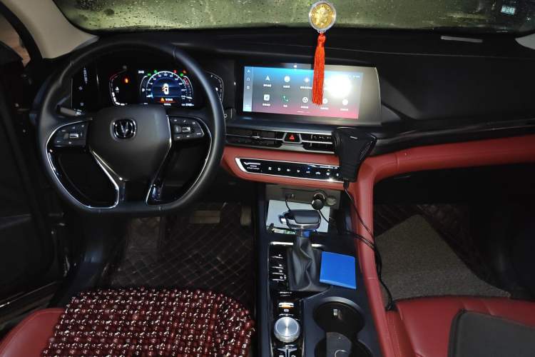 Used CHANGAN CS75 PLUS 2020 1.5T Automatic Luxury Version Interior 2