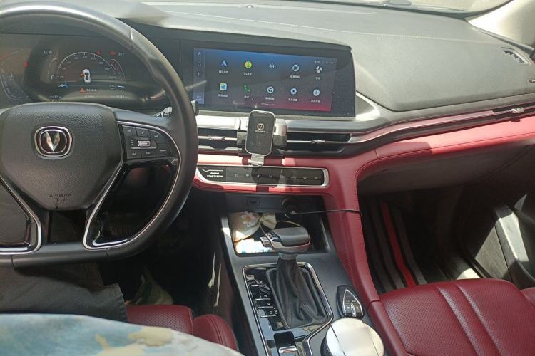 Used CHANGAN CS75 PLUS 2020 1.5T Automatic Luxury Version Interior 2