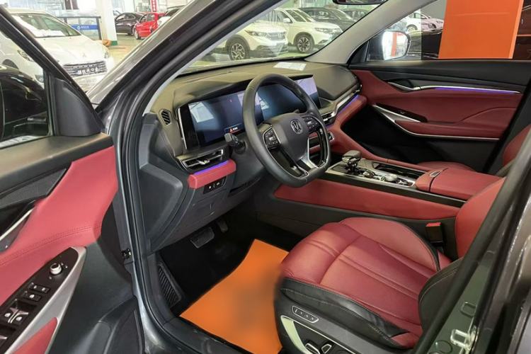 Used CHANGAN CS75 PLUS 2020 2.0T Automatic Flagship Edition Interior 3