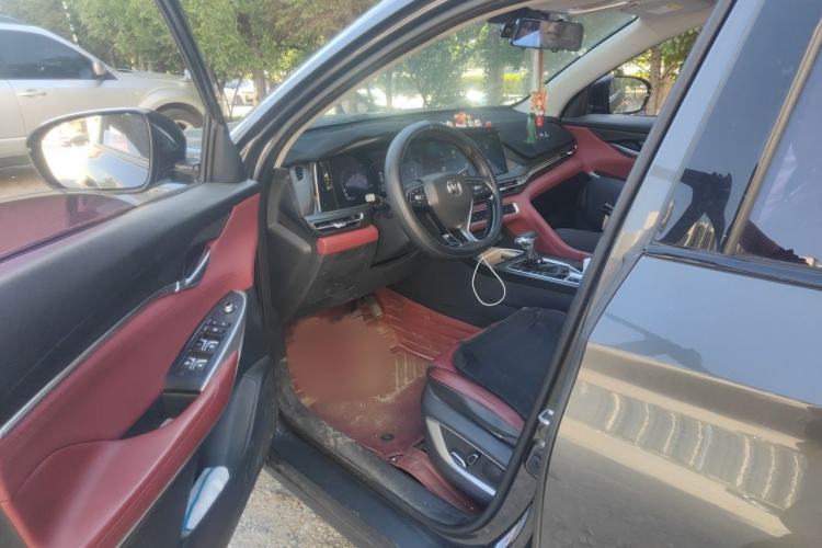 Used CHANGAN CS75 PLUS 2020 1.5T Automatic Luxury Version Interior 3