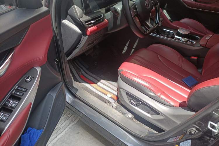 Used CHANGAN CS75 PLUS 2020 1.5T Automatic Luxury Version Interior 3