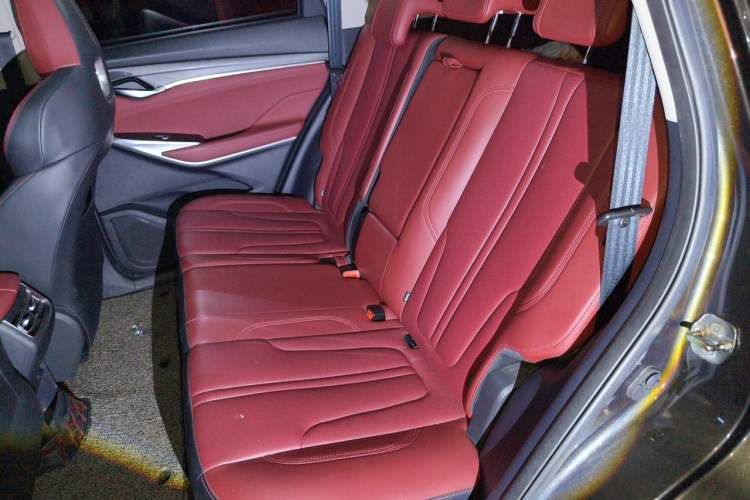 Used CHANGAN CS75 PLUS 2020 2.0T Automatic Pilot Version Interior 4