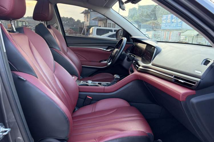 Used CHANGAN CS75 PLUS 2020 1.5T Automatic Prestige Edition Interior 4