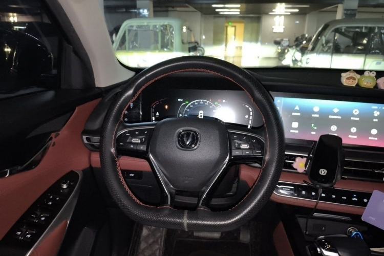 Used CHANGAN CS75 PLUS 2020 2.0T Automatic Pilot Version Interior 5