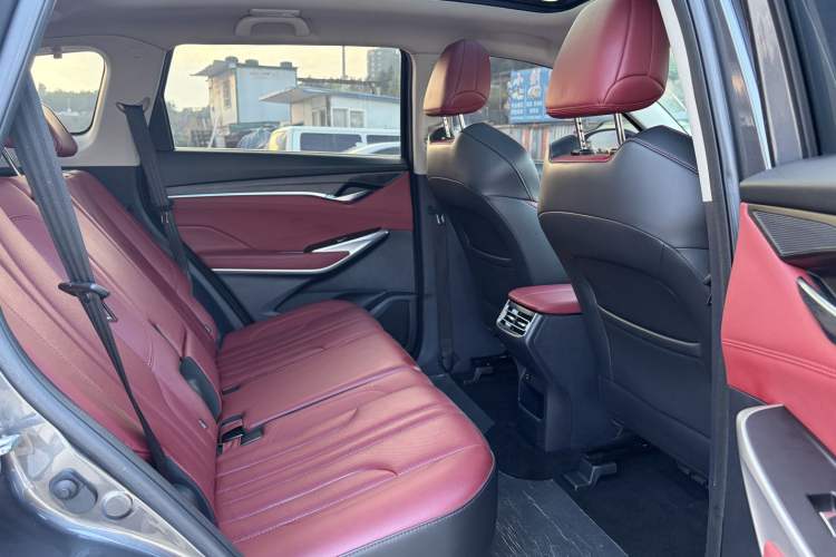Used CHANGAN CS75 PLUS 2020 1.5T Automatic Prestige Edition Interior 6