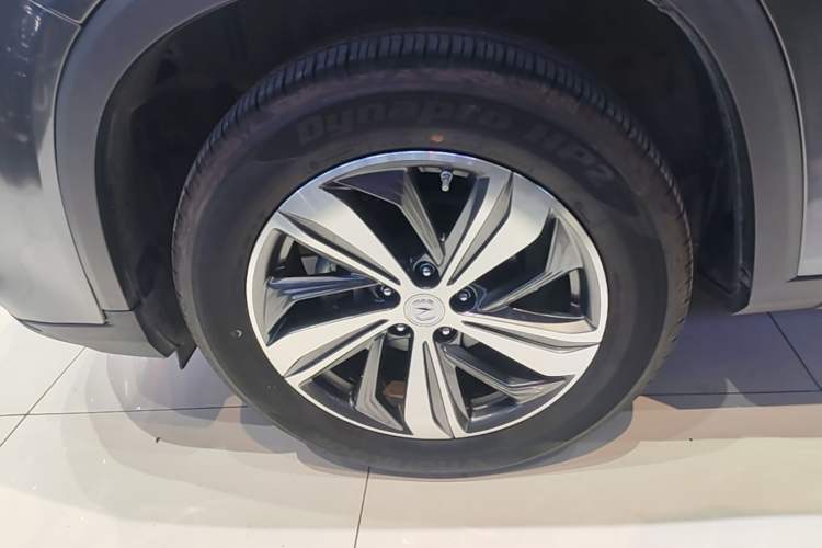 Used CHANGAN CS75 PLUS 2020 1.5T Automatic Luxury Version Left Front Wheel Hub