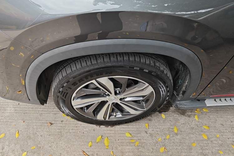 Used CHANGAN CS75 PLUS 2020 1.5T Automatic Luxury Version Left Front Wheel Hub