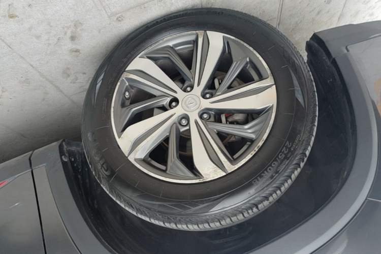 Used CHANGAN CS75 PLUS 2020 1.5T Automatic Luxury Version Left Front Wheel Hub