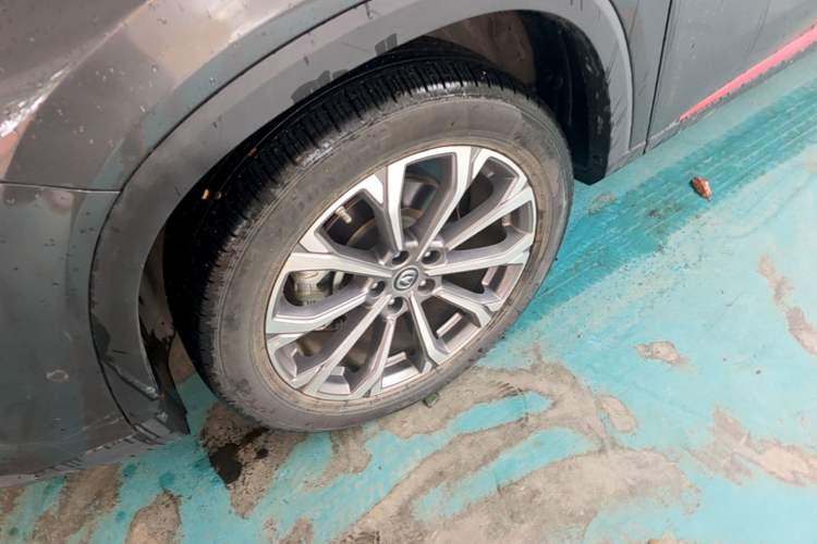 Used CHANGAN CS75 PLUS 2020 2.0T Automatic Flagship Edition Left Front Wheel Hub