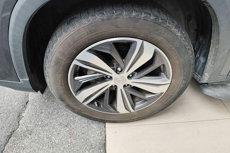 Used CHANGAN CS75 PLUS 2020 1.5T Automatic Luxury Version Left Front Wheel Hub