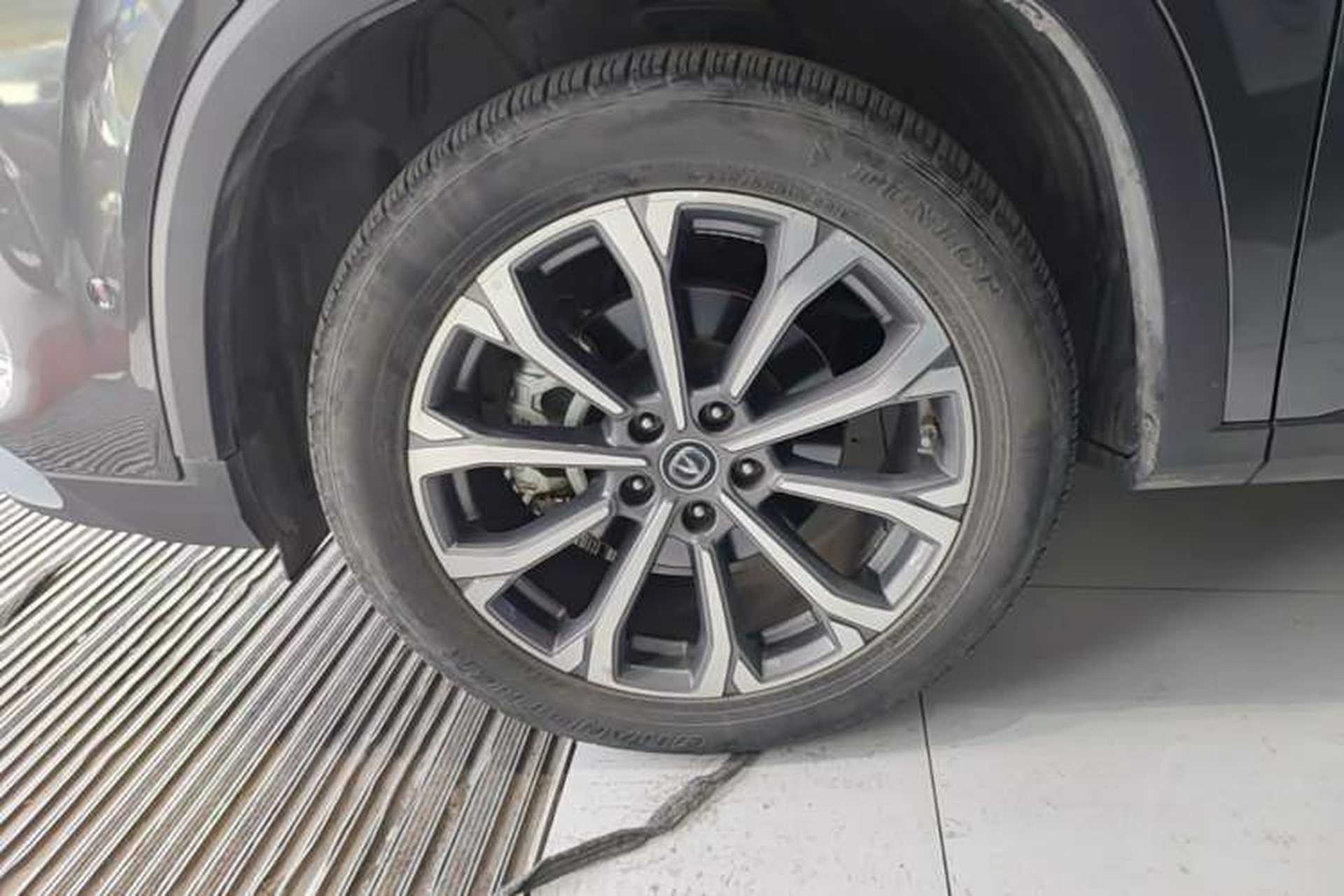 Used CHANGAN CS75 PLUS 2020 2.0T Automatic Flagship Edition Left Front Wheel Hub