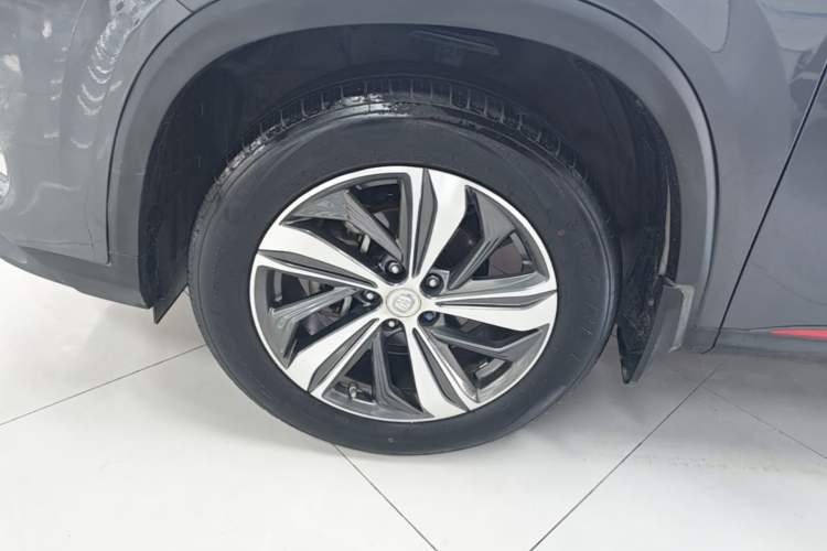Used CHANGAN CS75 PLUS 2020 1.5T Automatic Luxury Version Left Front Wheel Hub
