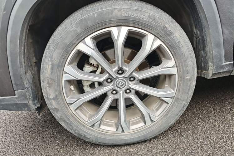 Used CHANGAN CS75 PLUS 2020 2.0T Automatic Pilot Version Left Front Wheel Hub