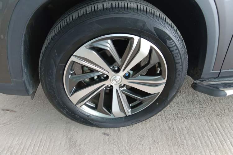 Used CHANGAN CS75 PLUS 2020 1.5T Automatic Luxury Version Left Front Wheel Hub