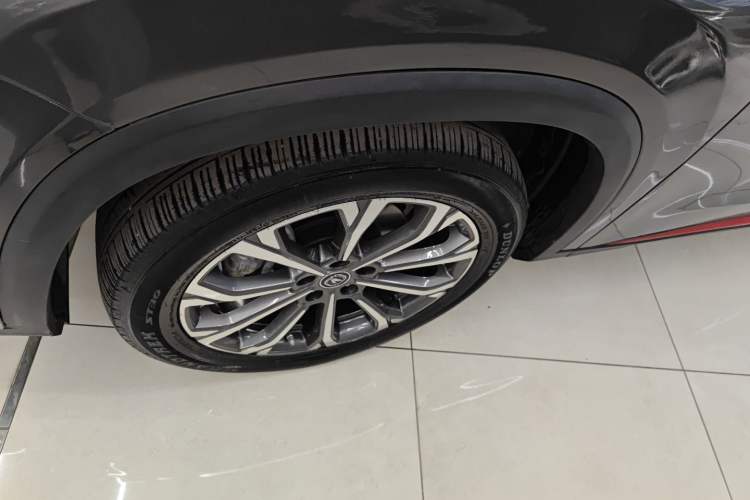 Used CHANGAN CS75 PLUS 2020 2.0T Automatic Flagship Edition Left Front Wheel Hub