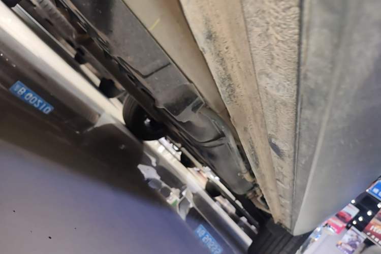 Used CHANGAN CS75 PLUS 2020 1.5T Automatic Luxury Version Left Side Sill